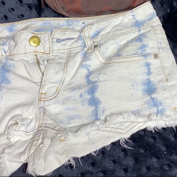 AEO Stone / Acid Washed Denim Shorts - Size 6 - Picture 7 of 13